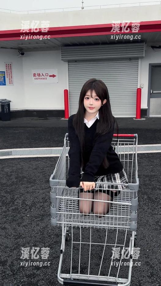 首页今天又被155.7fun刷屏了，瓜也太多了吧？