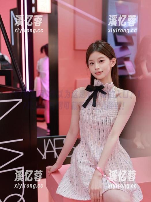 17吃瓜网 你以为这是个简单的入口?17吃瓜网官网可藏着不止八卦哦!