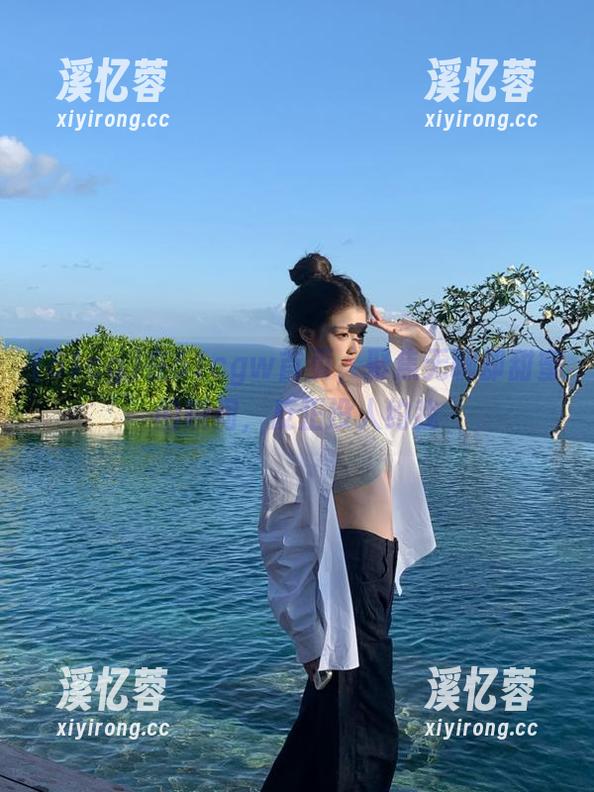 51cg 在51cgw首页,聚焦无聊却甜蜜的瞬间,反正没人约我