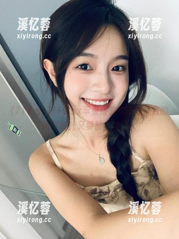 718.sx苹果版来得真巧，我的闲暇时光又要被占领了。