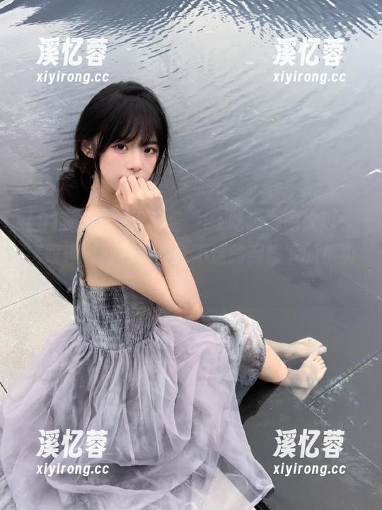 91吃瓜 今天聊着“91吃瓜”的大瓜,感叹连时间都让我永不迷路到楼下的小卖部。