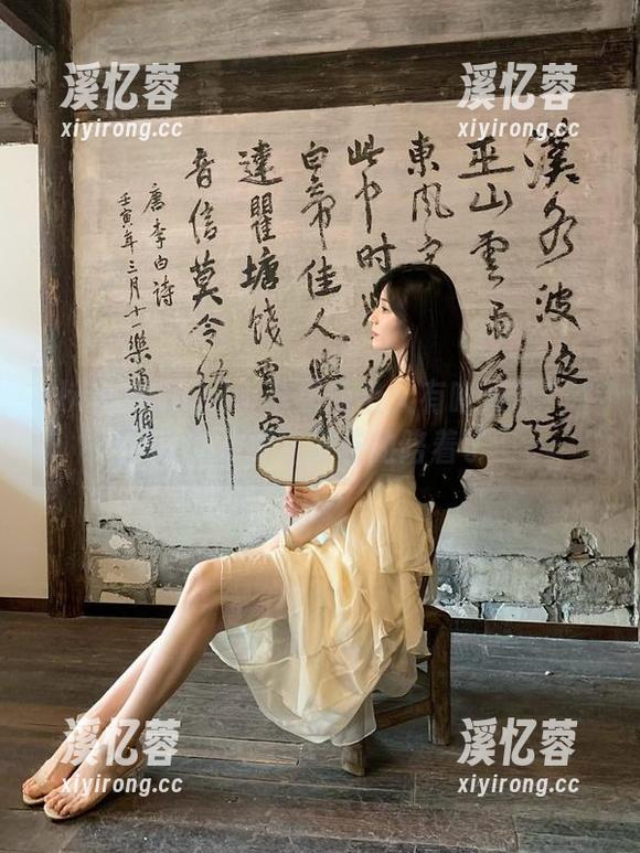 喂！hlw苹果版上又有啥大瓜？个人感觉要嗑好吃的陪着了