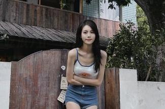 五一吃瓜直达，今天的娜娜又遇到了新鲜瓜，快来参与吧！