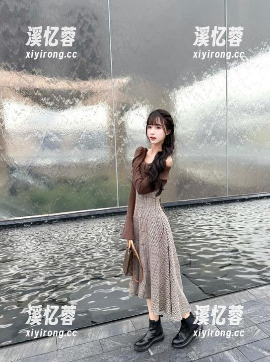 五一吃瓜导航：今天的娜娜又在干啥？我偷偷关注她的动态呢～