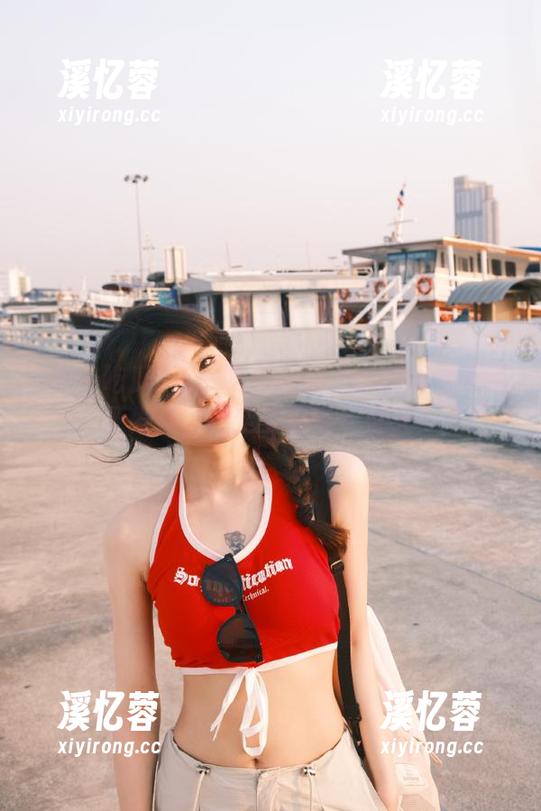 五一吃瓜网站上的娜娜今天疯狂发糖，注定要甜蜜一整天！
