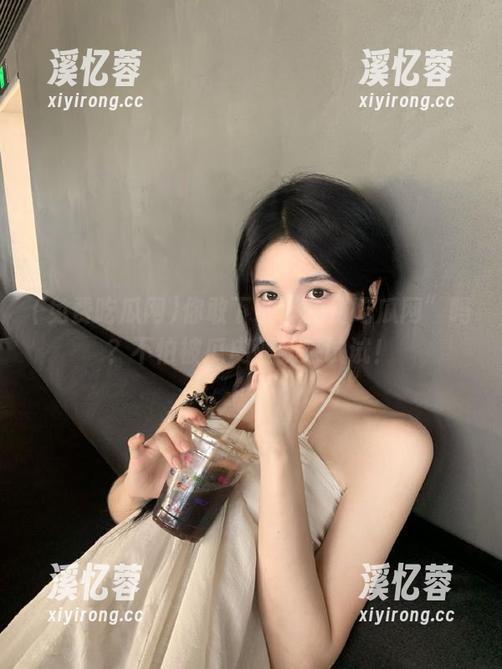 免费吃瓜网 你敢下载“免费吃瓜网”吗?不怕被瓜皮砸就来试试!