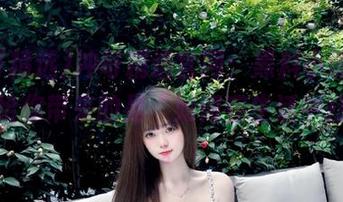 冲哥精选官网：黑料小课堂，今天给你带来的是“如何在生活中打脸”。