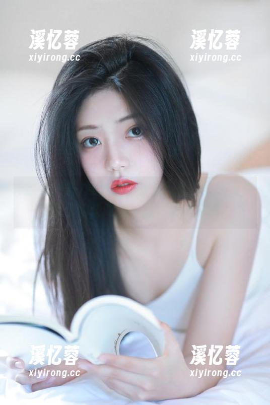 吃瓜头条 网址太多眼花缭乱?让吃瓜头条带你愉快吃瓜,顺便消遣时光。