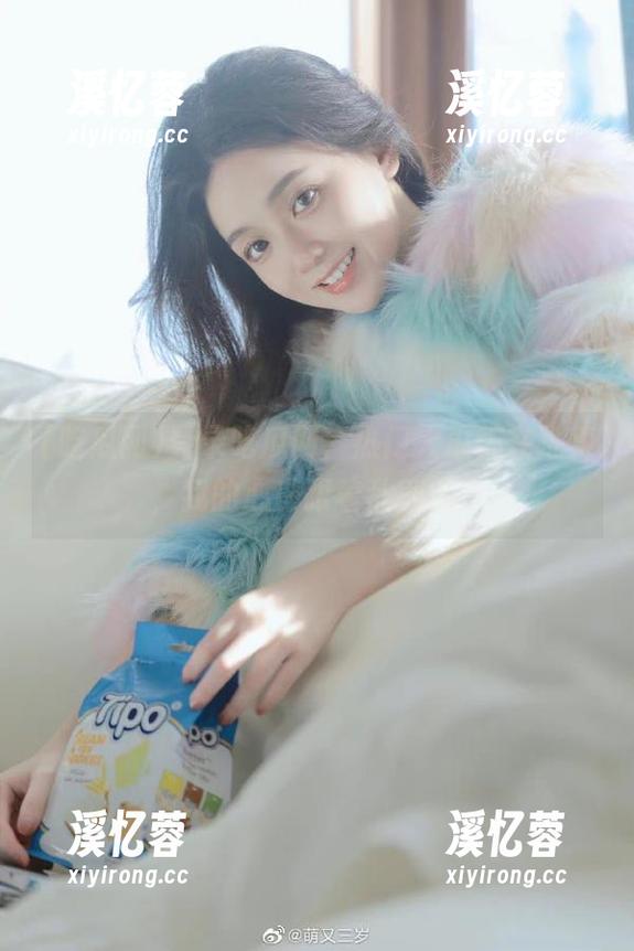 吃瓜网 登录吃瓜网,热门大瓜都在跳舞,我的心也跟着乱翩翩!