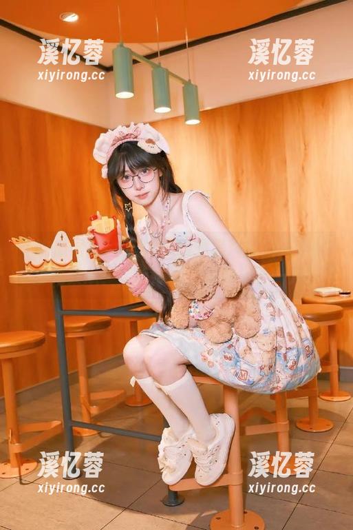 吃瓜网 你会选择ios的黑料猛料还是心里无数瓜?“吃瓜网”为你揭开一角!