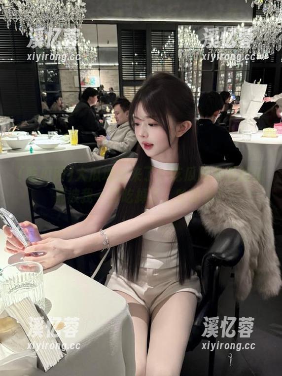 吃瓜网 大瓜地址来了!吃瓜网今天的瓜都被我一口吃掉了,哈哈哈!