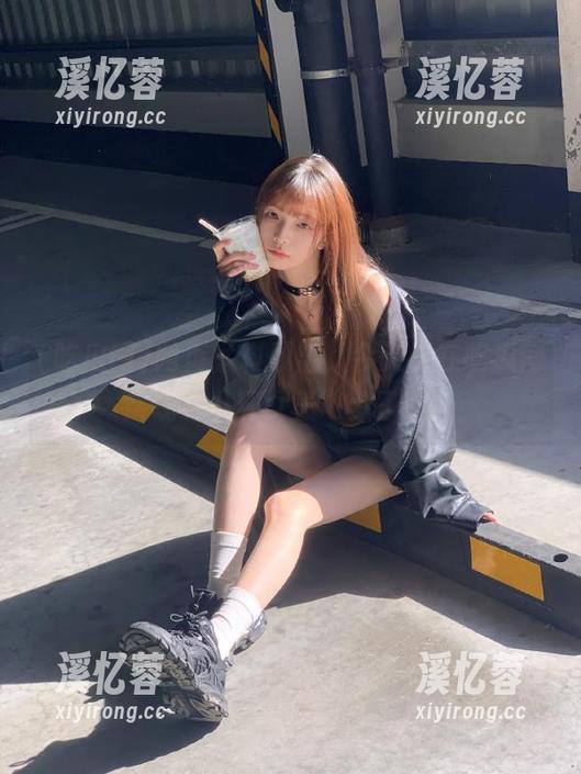 网页猛料频出，今天你在吃瓜网实现“八卦女王”梦了吗？