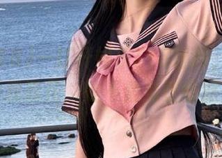 一打开娱乐718官网，首页仿佛在给我撒花，是不是免费的派对啊？