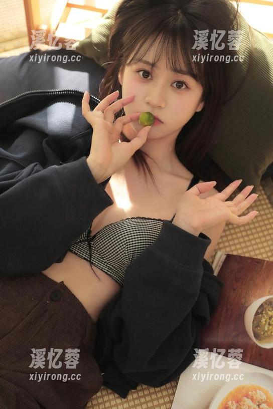 扒哥黑料 分享扒哥黑料的版本更新,偷偷告诉你,内容更劲爆。