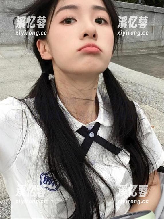 黑料不打烊 闻闻,黑料不打烊zztt42的入口里藏着啥?我好像被诱惑到了!