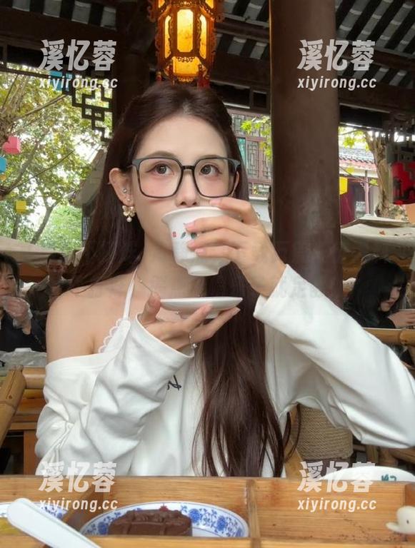 冷静点，下载万篇长征黑料不打烊，搞点绿帽乐子就足够！