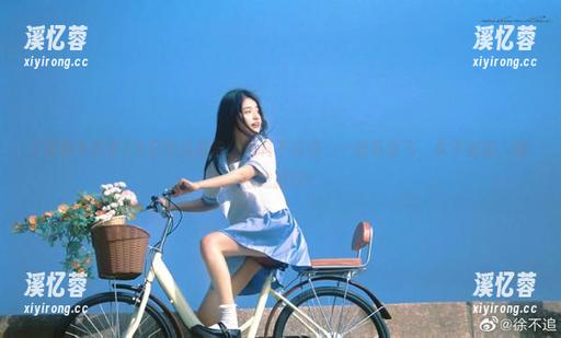 今日吃瓜报告：黑料不打烊，一路带你飞，永不迷路，放心吃就行！