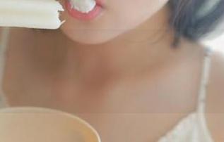 黑料吃瓜首页，今天的瓜如此“新鲜”，看了我嘴角都忍不住上扬…