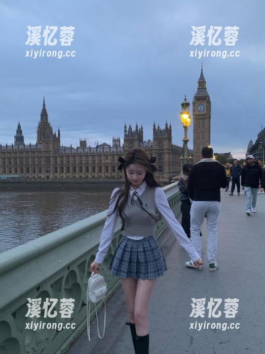 黑料社 “黑料社”首页开启不打烊模式,分分钟懒人也能自制王者局!