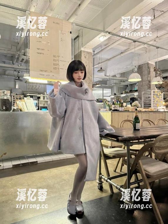黑料网 黑料网再放大招,iOS版也能免费尽享八卦时刻!