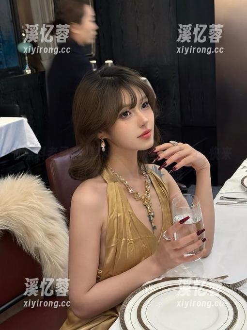 黑料老司机 黑料老司机上网页了,快来吃瓜不然会越跑越远哦